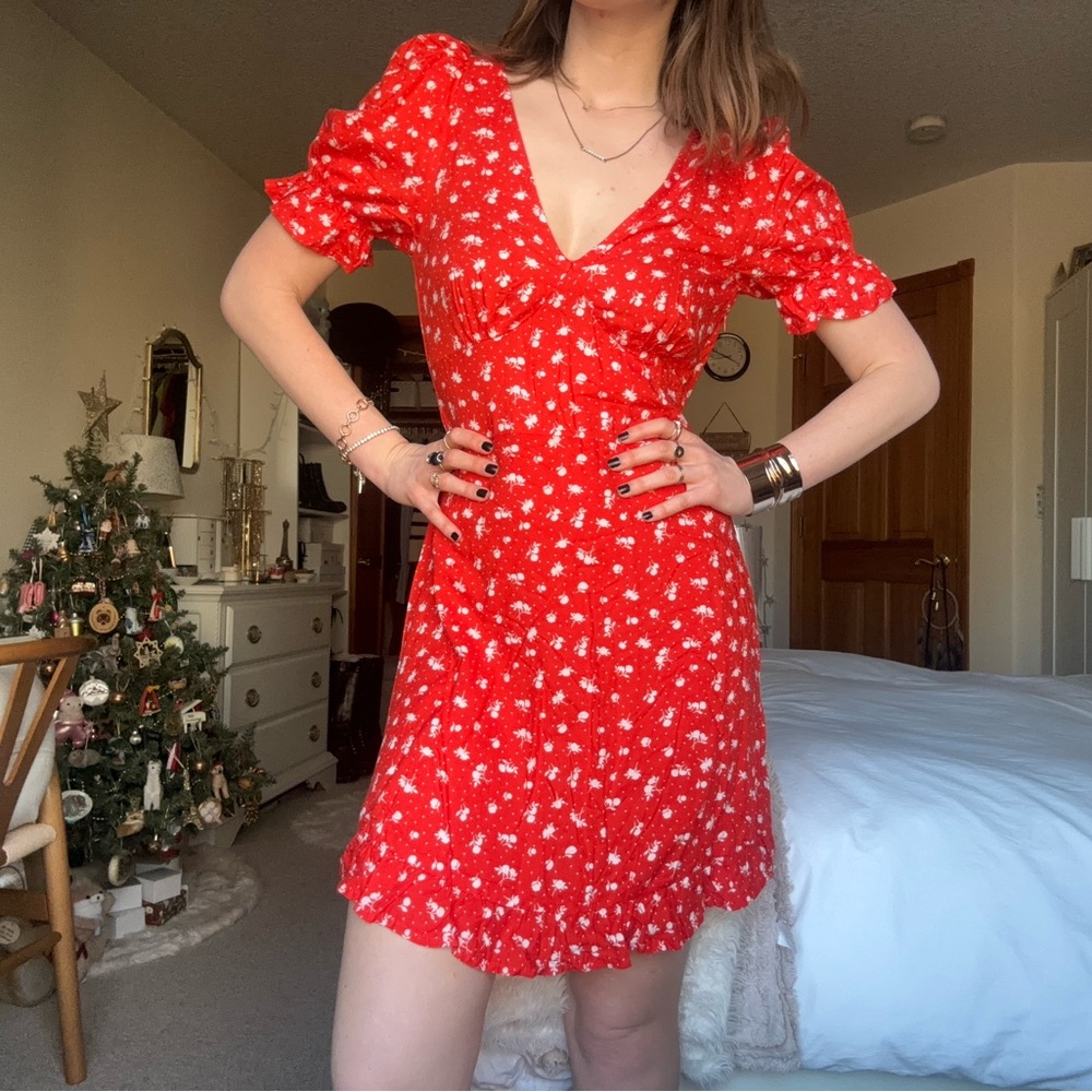h&m red and white floral puff sleeve mini dress